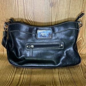 Beautiful Authentic Black Liza Claiborne purse